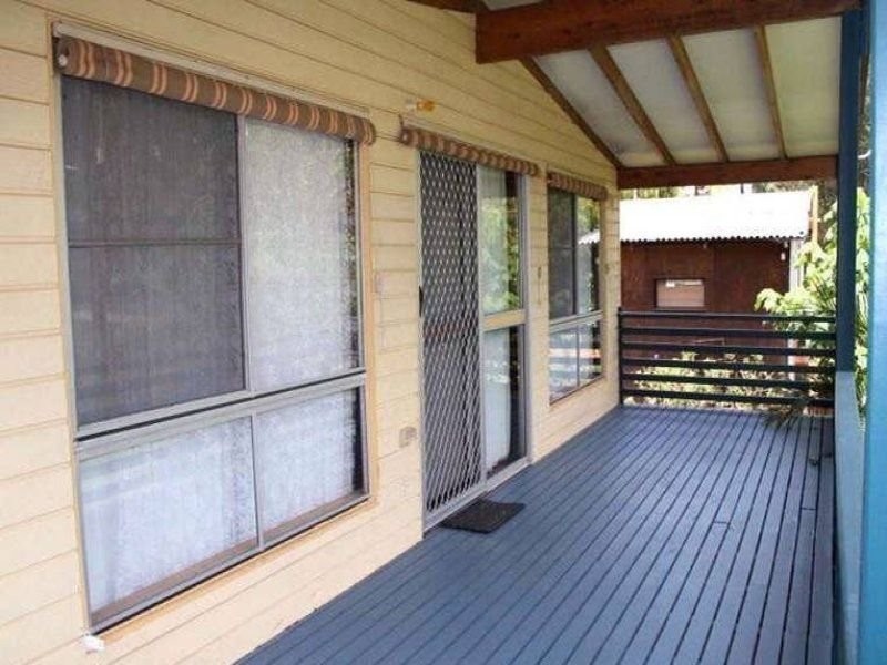 4 Pullen Street, Coochiemudlo Island QLD 4184