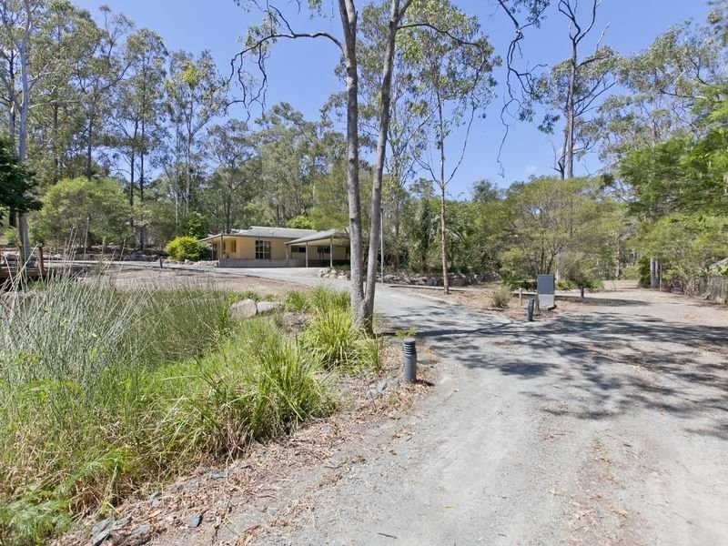 82 Campbell Road, Sheldon QLD 4157