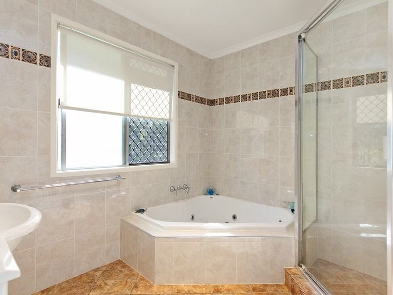 6 Katandra Court, Cleveland QLD 4163