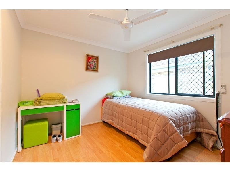 24 Lawn Terrace, Capalaba QLD 4157