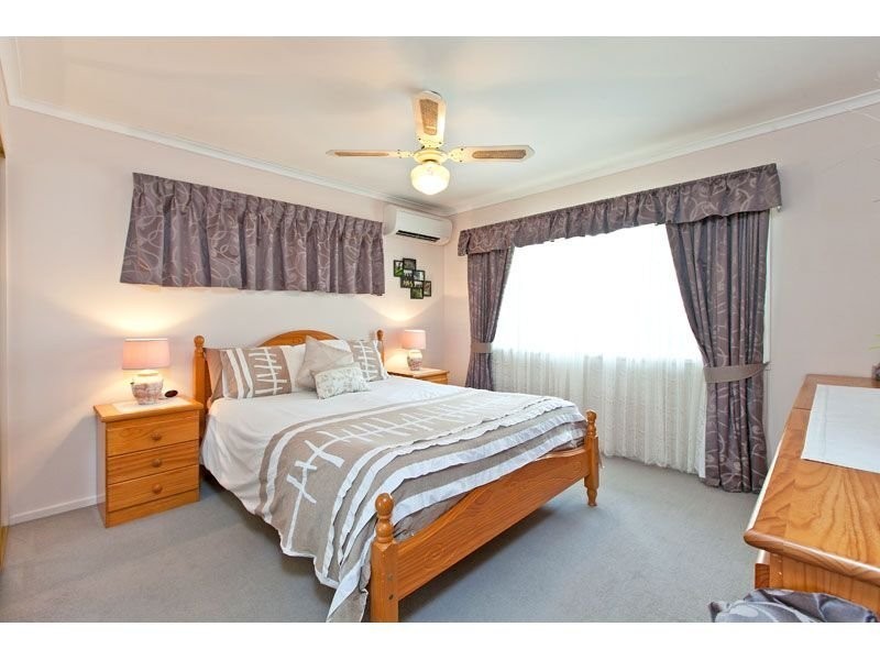 20 Chelsea Crescent, Alexandra Hills QLD 4161