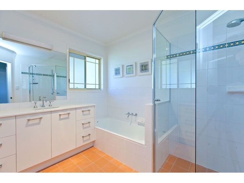 49 Mary Pleasant Drive, Birkdale QLD 4159