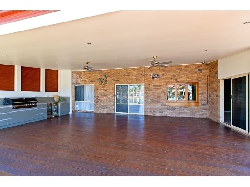 49 Mary Pleasant Drive, Birkdale QLD 4159