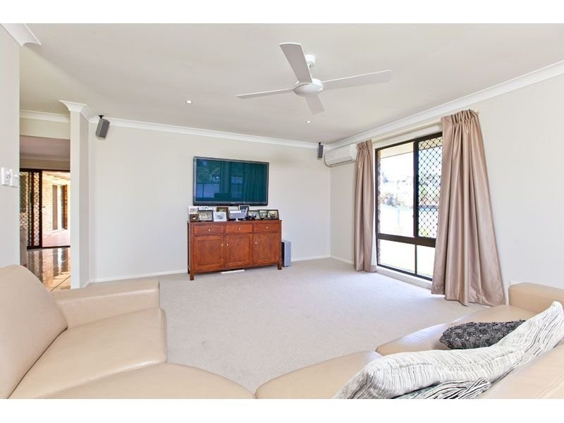 22 Oak Street, Victoria Point QLD 4165