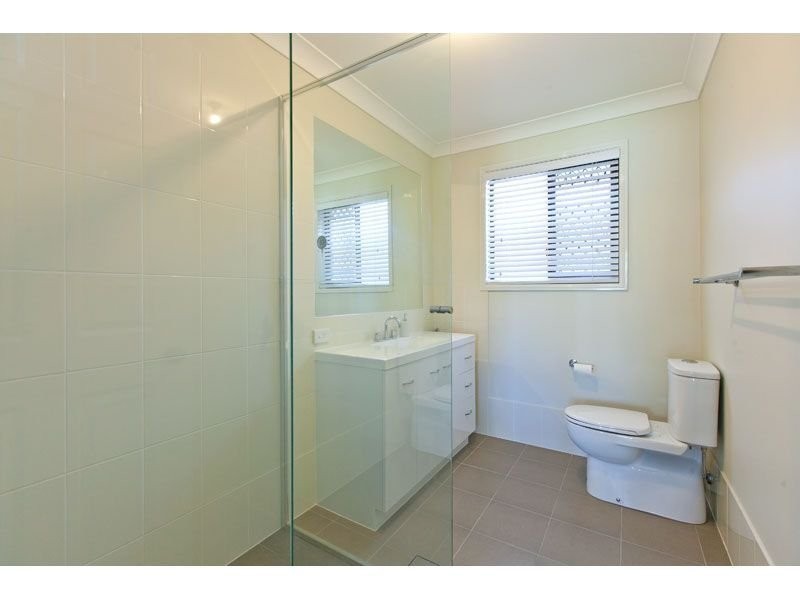 22 Oak Street, Victoria Point QLD 4165