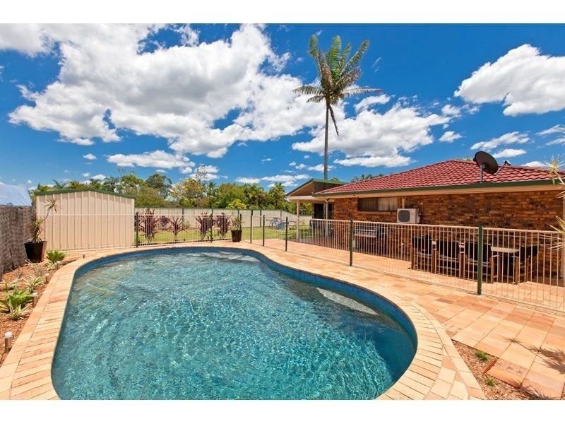 22 Oak Street, Victoria Point QLD 4165