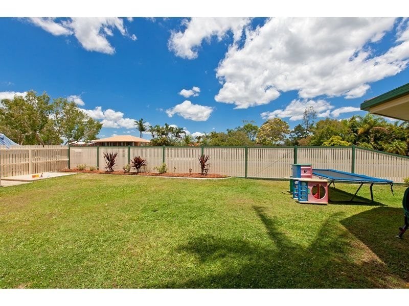 22 Oak Street, Victoria Point QLD 4165