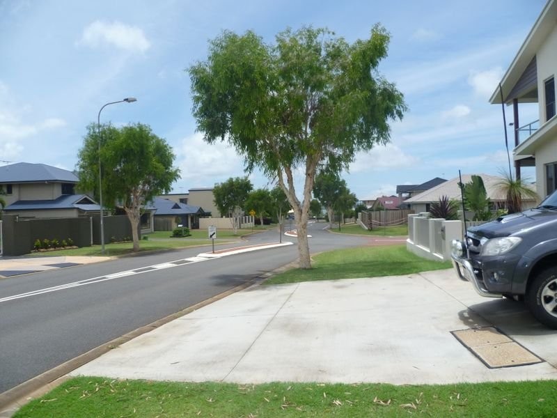 12 Bedarra Street, Redland Bay QLD 4165