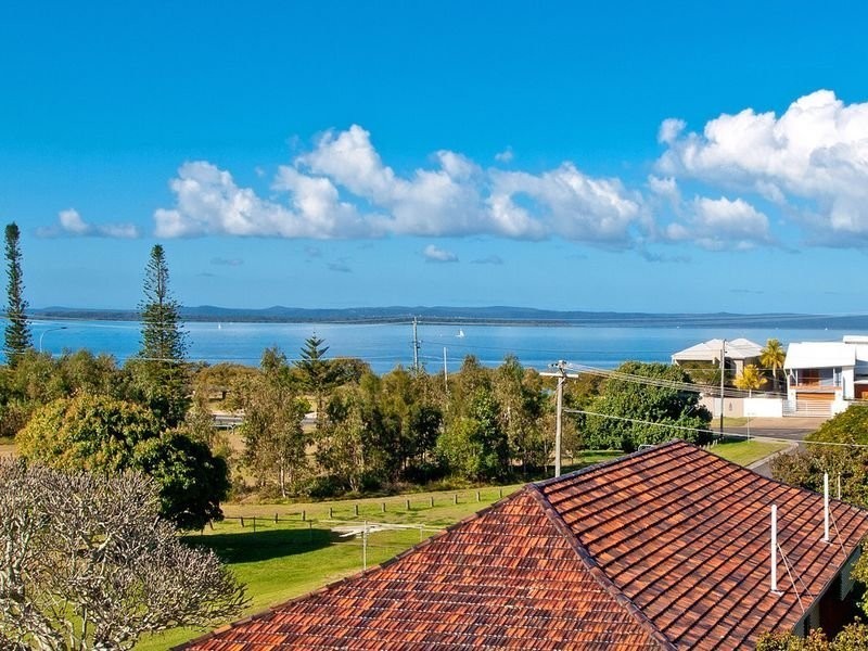 48 Little Shore Street, Cleveland QLD 4163