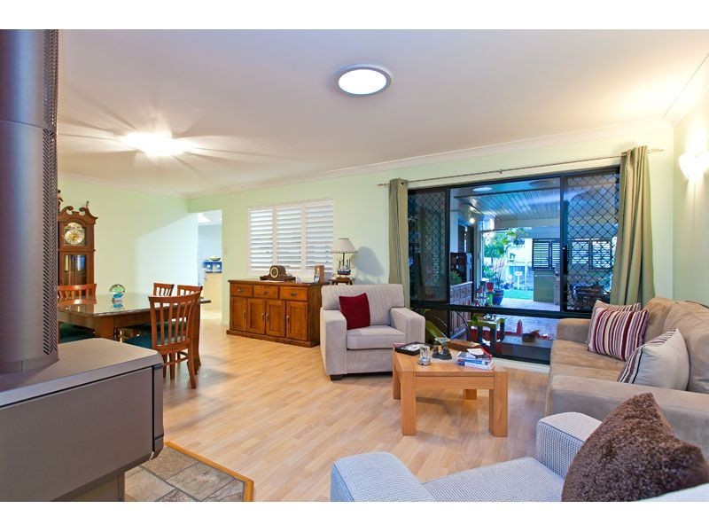 10 Orpheus Place, Redland Bay QLD 4165