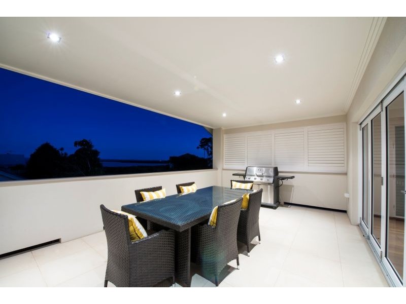 219 Main Road, Wellington Point QLD 4160