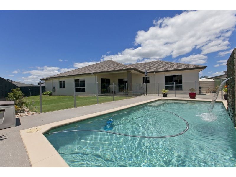 9 Oak Leaf Street, Thornlands QLD 4164