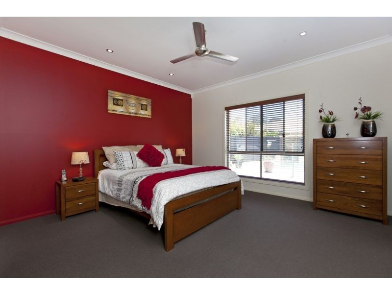 9 Oak Leaf Street, Thornlands QLD 4164