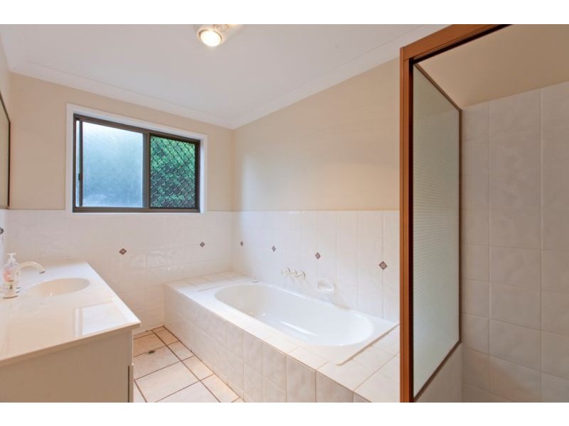 25 Mergowie Drive, Cleveland QLD 4163