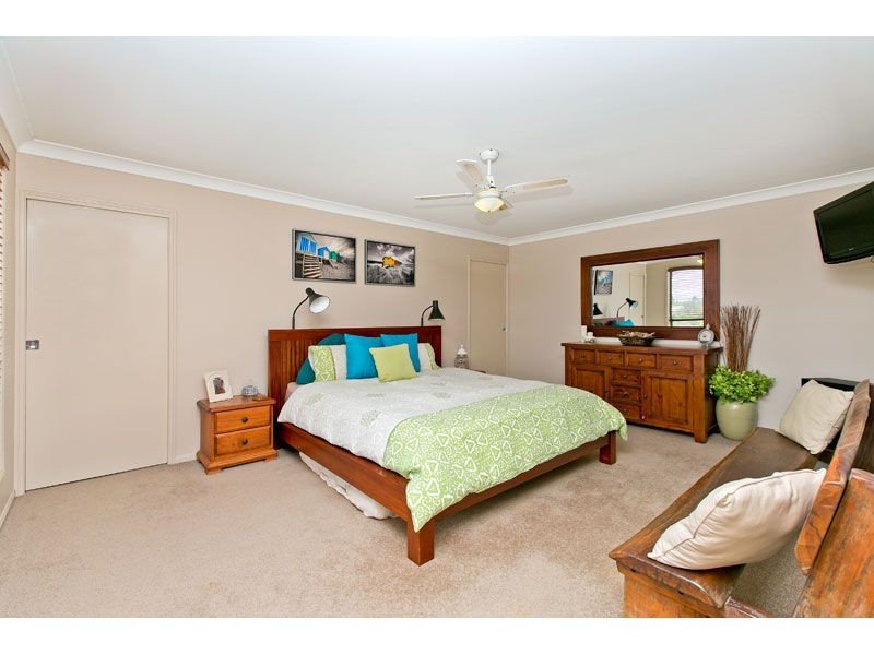 20 Hayman Street, Redland Bay QLD 4165
