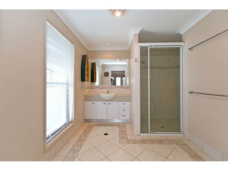 20 Hayman Street, Redland Bay QLD 4165