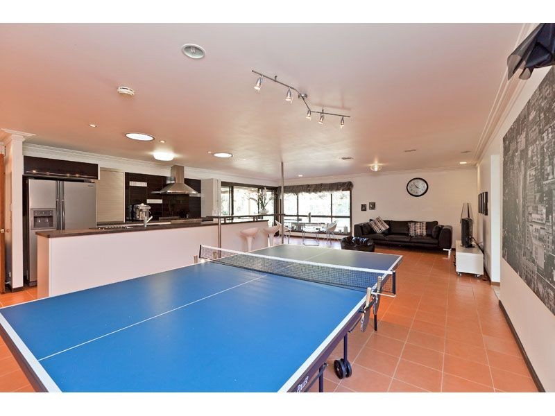 2 Cockateil Street, Thornlands QLD 4164