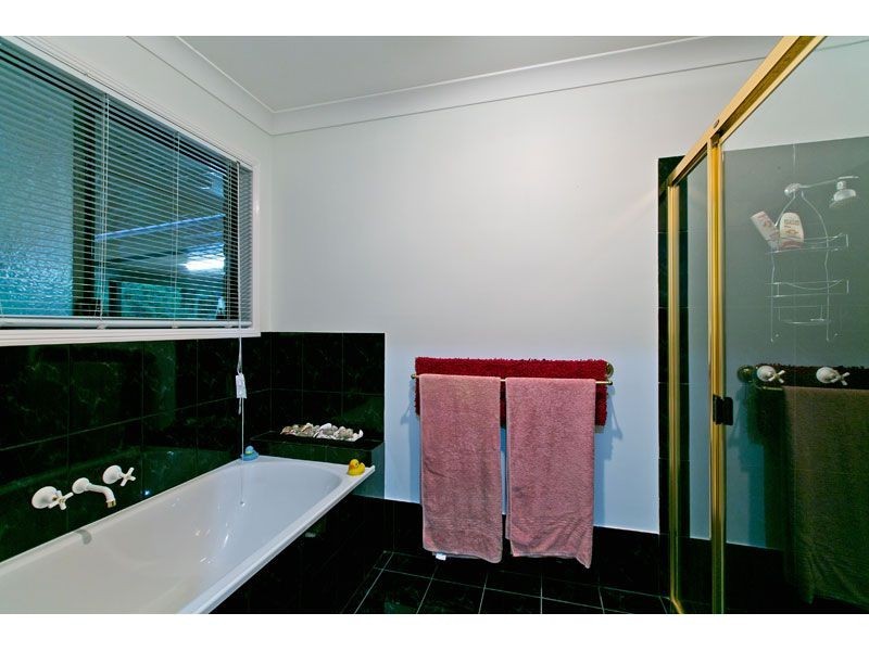 14 Grevillea Street, Redland Bay QLD 4165