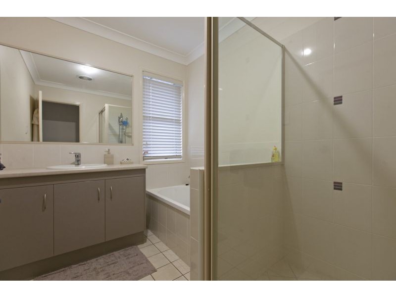 49 Bell Street, Ormiston QLD 4160