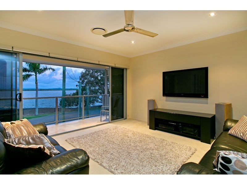 111 Torquay Road, Redland Bay QLD 4165