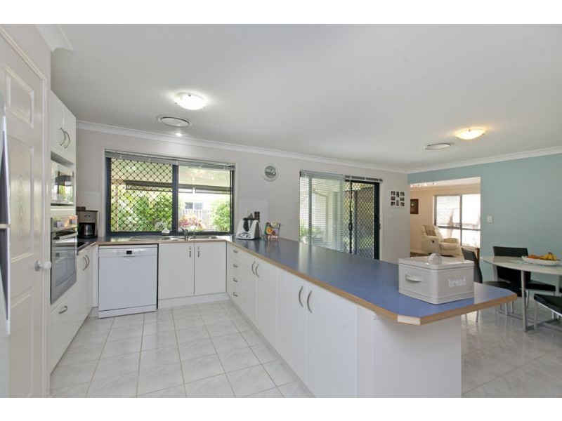 9 Truscott Place, Thornlands QLD 4164