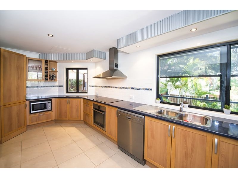 46 Raby Esplanade, Ormiston QLD 4160