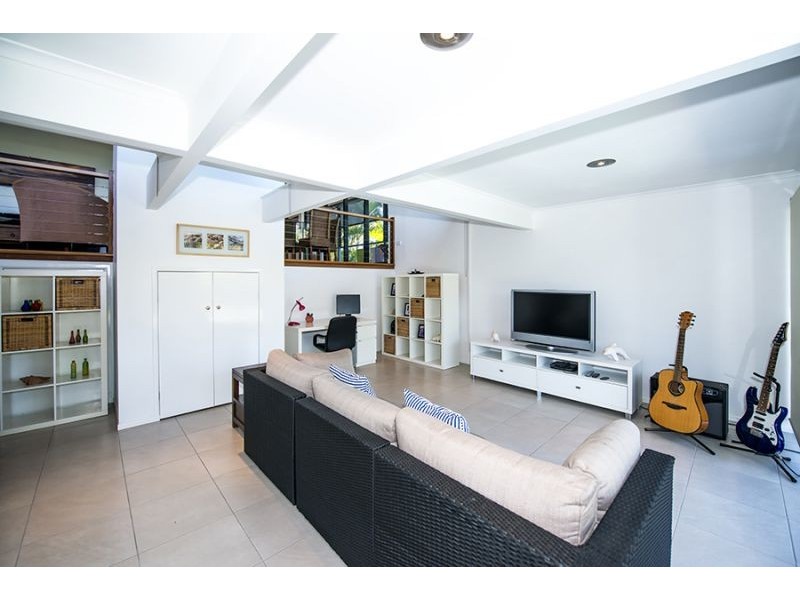 46 Raby Esplanade, Ormiston QLD 4160