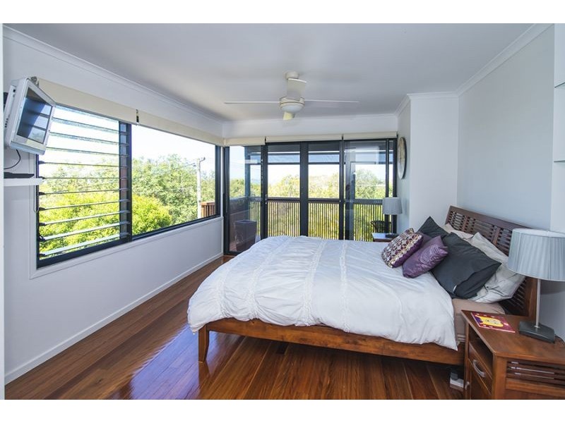 46 Raby Esplanade, Ormiston QLD 4160