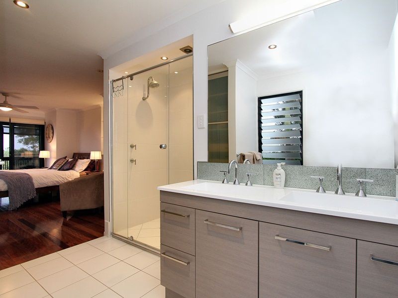 46 Raby Esplanade, Ormiston QLD 4160