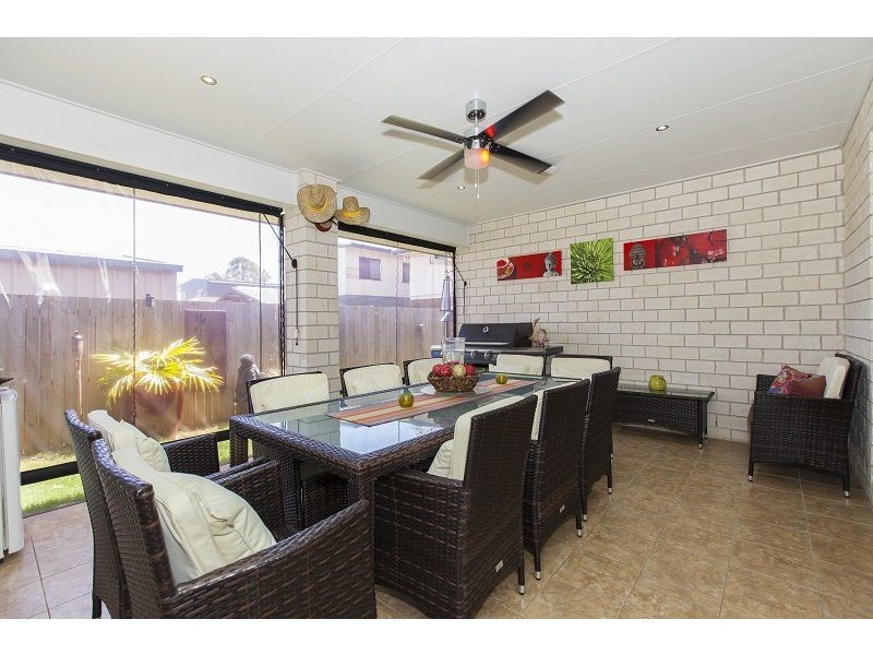 7 Youngs Road, Wynnum West QLD 4178