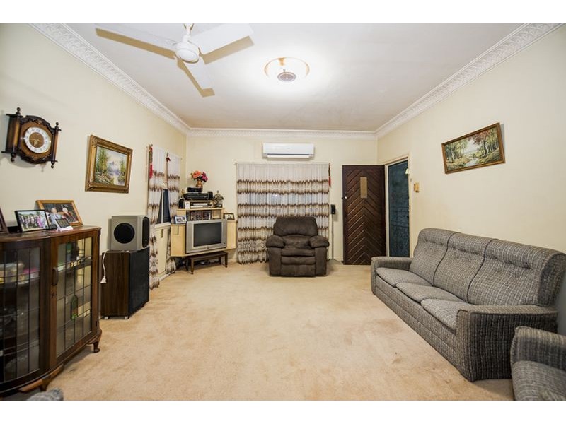 38 Rodney Street, Wynnum West QLD 4178