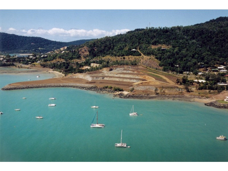 WHISPER BAY, Airlie Beach QLD 4802