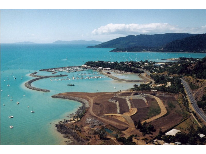 WHISPER BAY, Airlie Beach QLD 4802