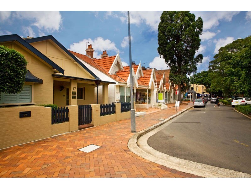 17 TRANSVAAL AVENUE, Double Bay NSW 2028
