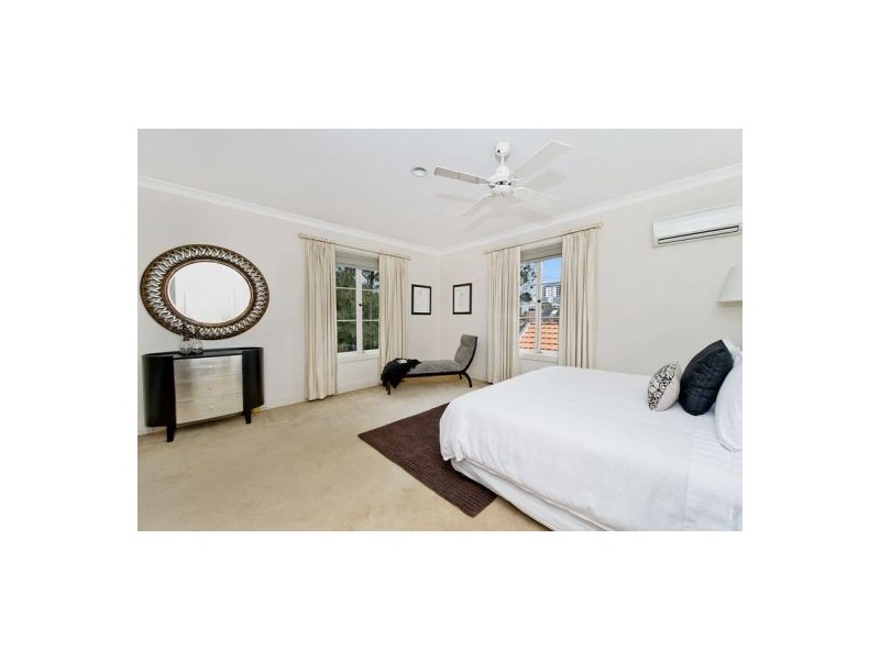 4 STANLEY STREET, Queens Park NSW 2022