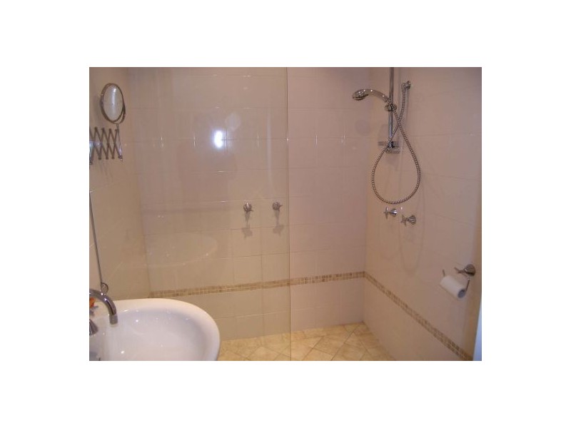 42 WOMERAH AVENUE, Darlinghurst NSW 2010