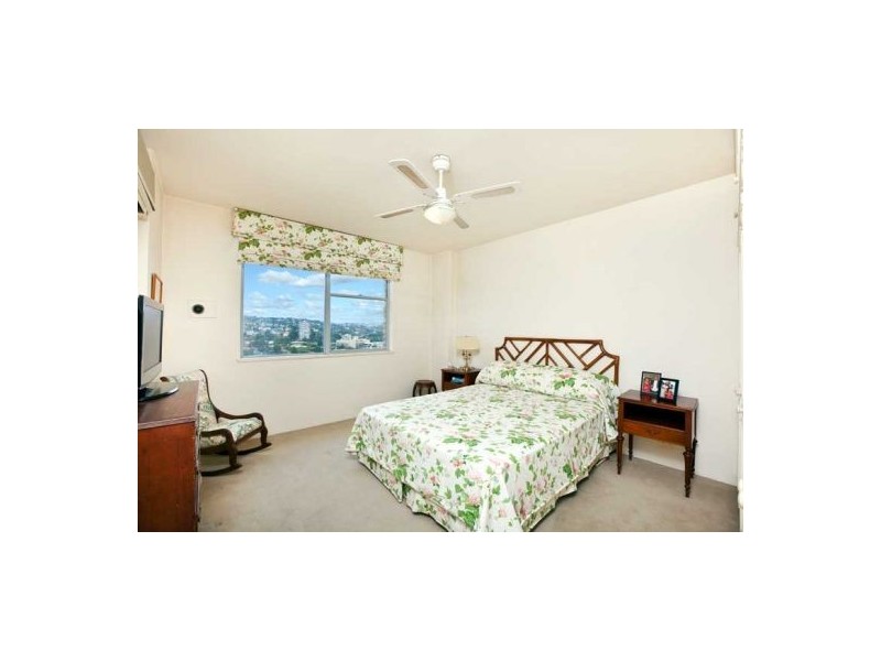 16-16 EASTBOURNE ROAD, Darling Point NSW 2027