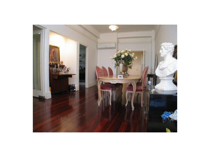 1004-123  MACQUARIE ST, Sydney NSW 2000