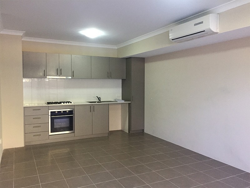 17/38 Lake Street, Rockingham WA 6168