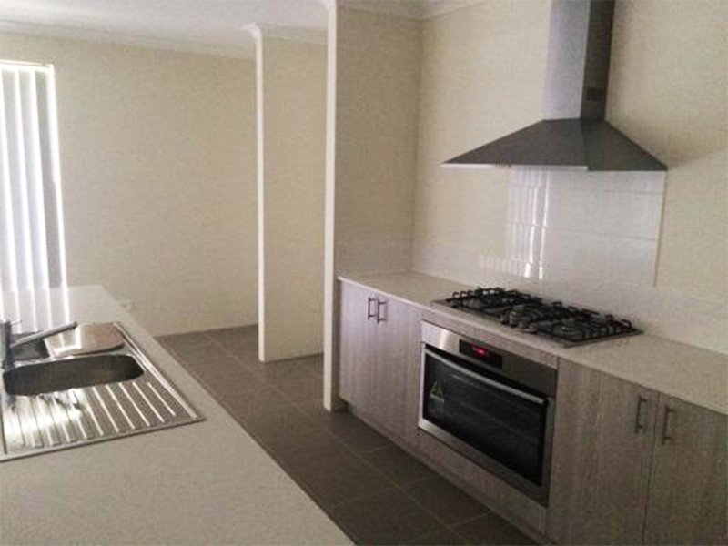 6B  Iris Court, Coodanup WA 6210