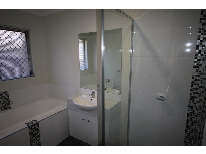 [NRAS] 9 Warrill Place, Kelso QLD 4815