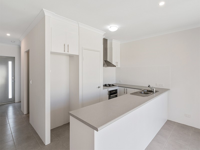 11 Yarran Street, Armadale WA 6112