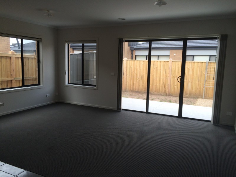 54 Wurrook  Circuit, North Geelong VIC 3215