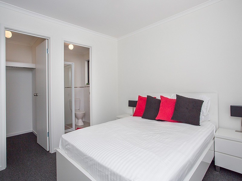 16A Alderney  Avenue, Clearview SA 5085