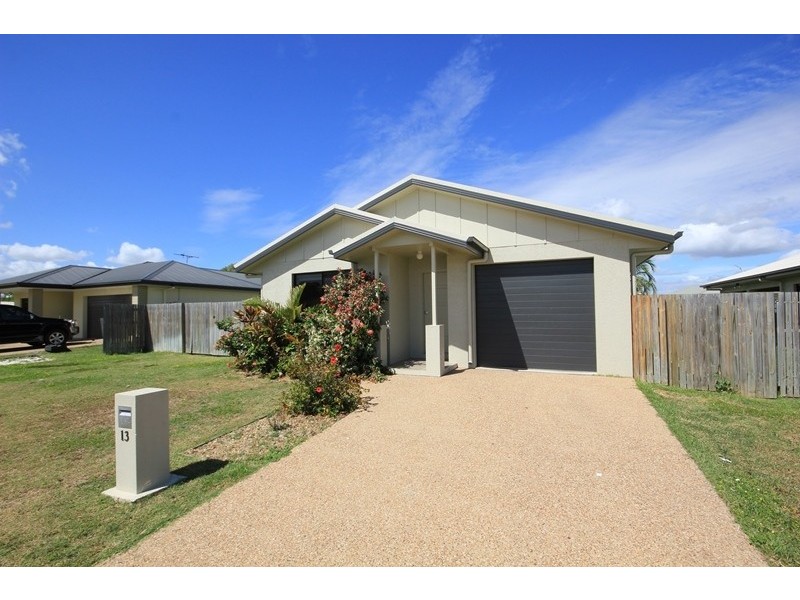 [NRAS] 13  Hollanders  Crescent, Kelso QLD 4815
