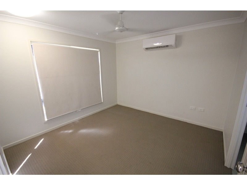 [NRAS] 13  Hollanders  Crescent, Kelso QLD 4815