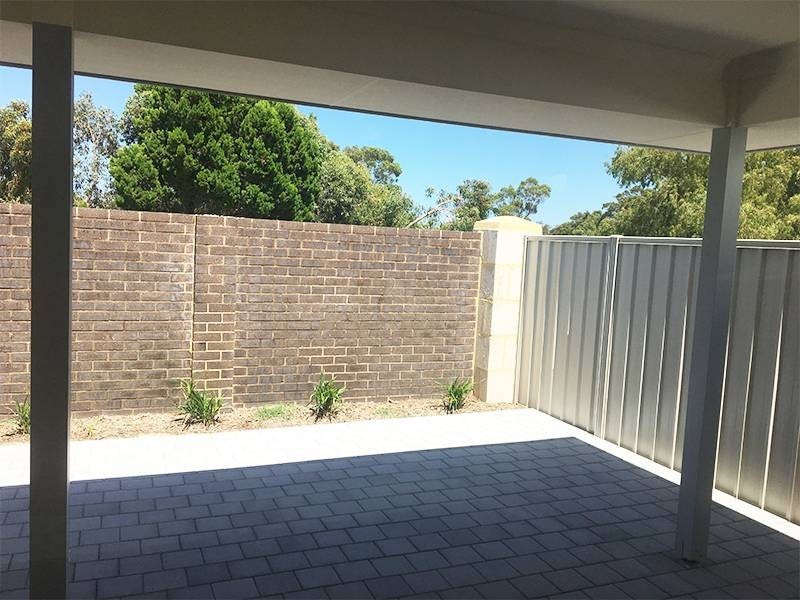 72 Vignerons Loop, Hocking WA 6065