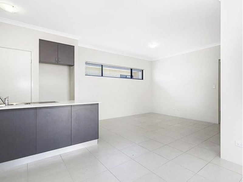 124 Shiraz Boulevard, Pearsall WA 6065