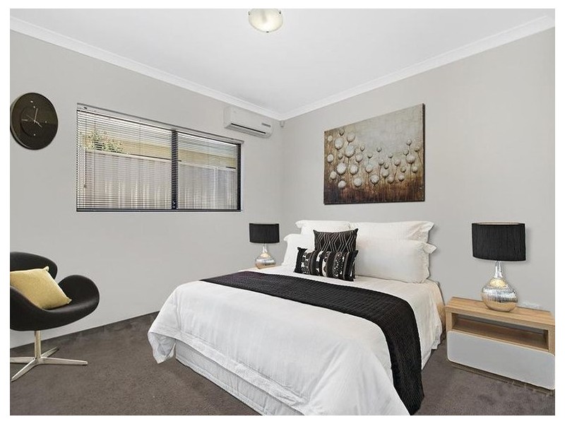 124 Shiraz Boulevard, Pearsall WA 6065