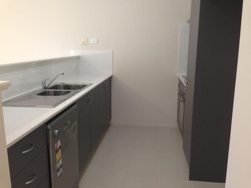 3/228 Landsdale  Road, Landsdale WA 6065